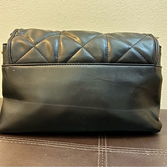 Love Moschino black quilted shoulder bag - Picture 5 of 11
